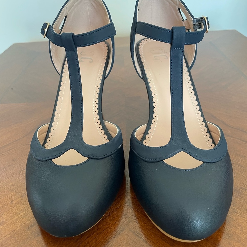 Journee Collection Navy T-Strap Heels